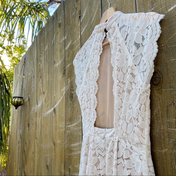 Sweetest White Lace High-Low Backless Midi Dress 🌿 - Picture 8 of 12